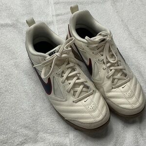 Nike Kids Cream and Maroon Indoor Sneakers